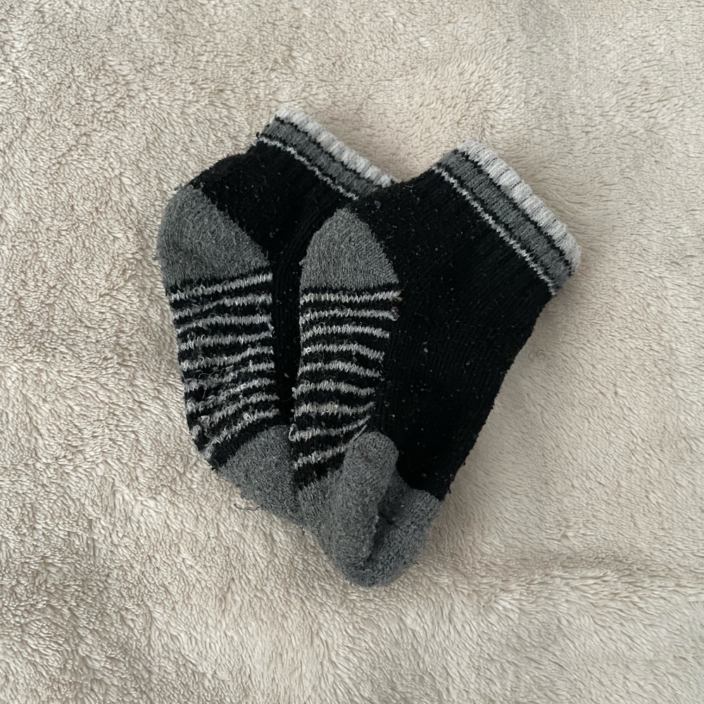 2 Set Red And Black Baby Socks